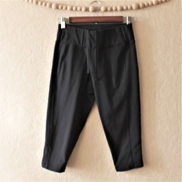 Lucy Powermax black cropped leggings Ultimate X-Training Collection Sz Small - Picture 1 of 8